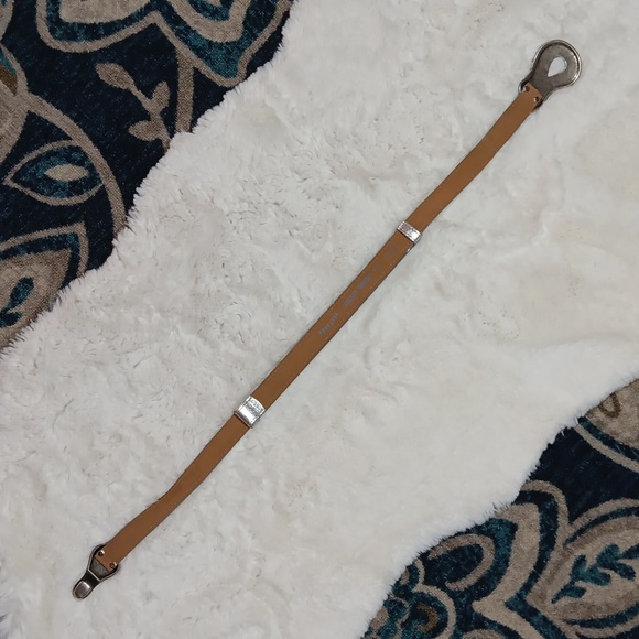 Belt Shak silver leather clasp oversize buckle adjustable belt